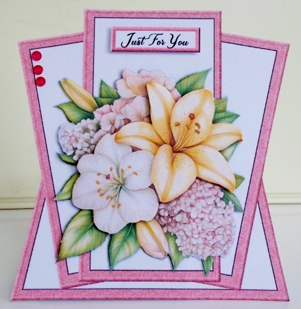 cup1448090_936 - Shaped Card Topper Beautiful  Lilies