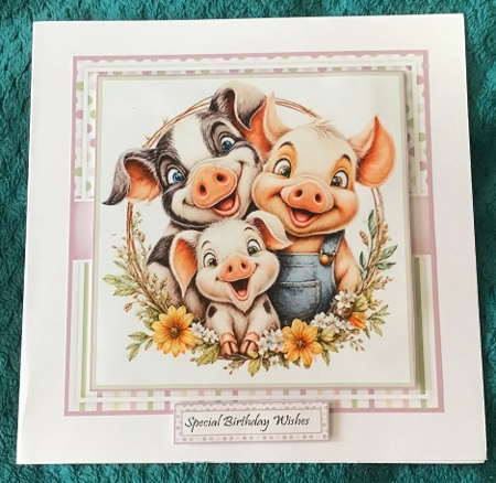 cup1449535_58488 - Three Little Piglets Mini Page Kit