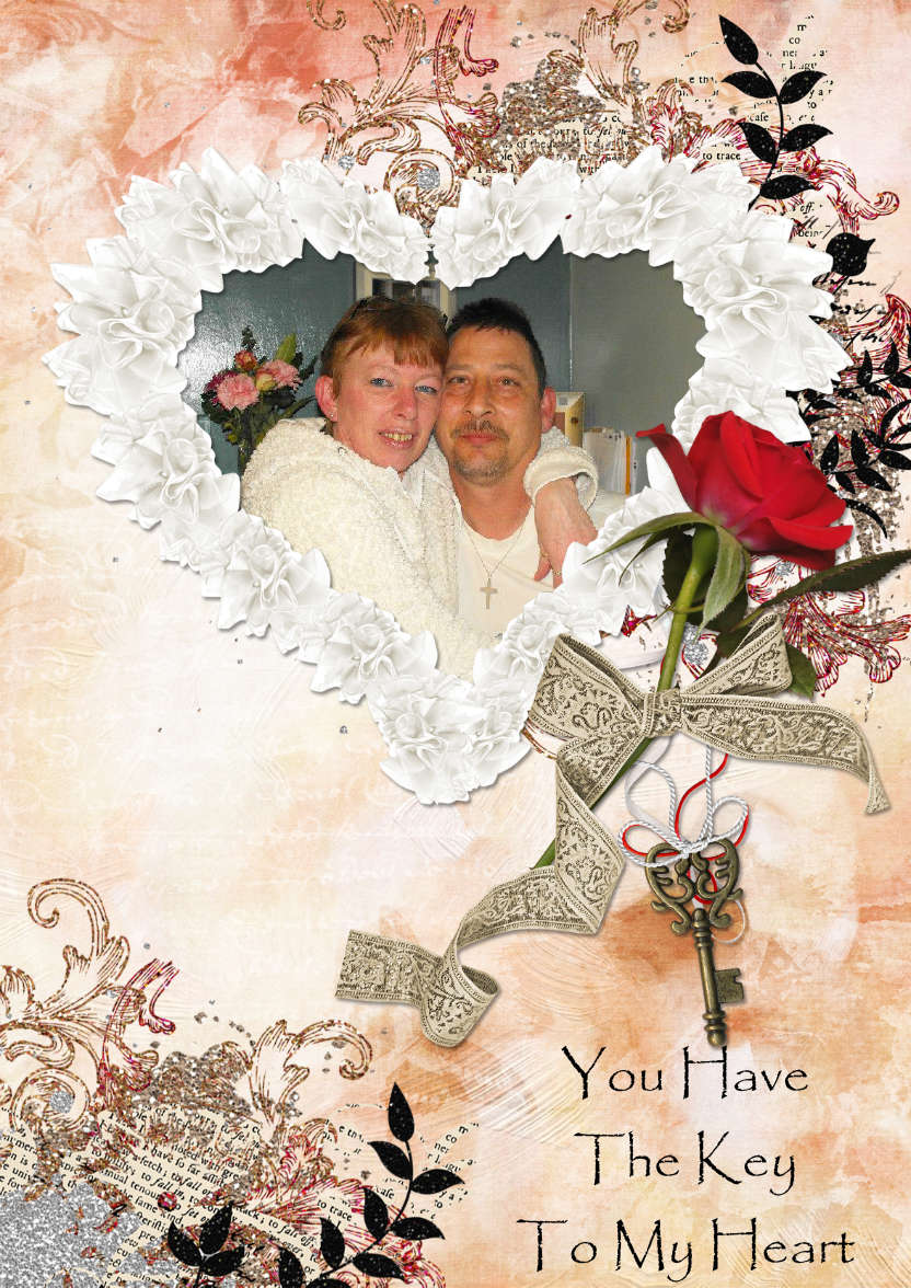 Key to My Heart Aperture Card - card made with Crafty Bob's Card Creator