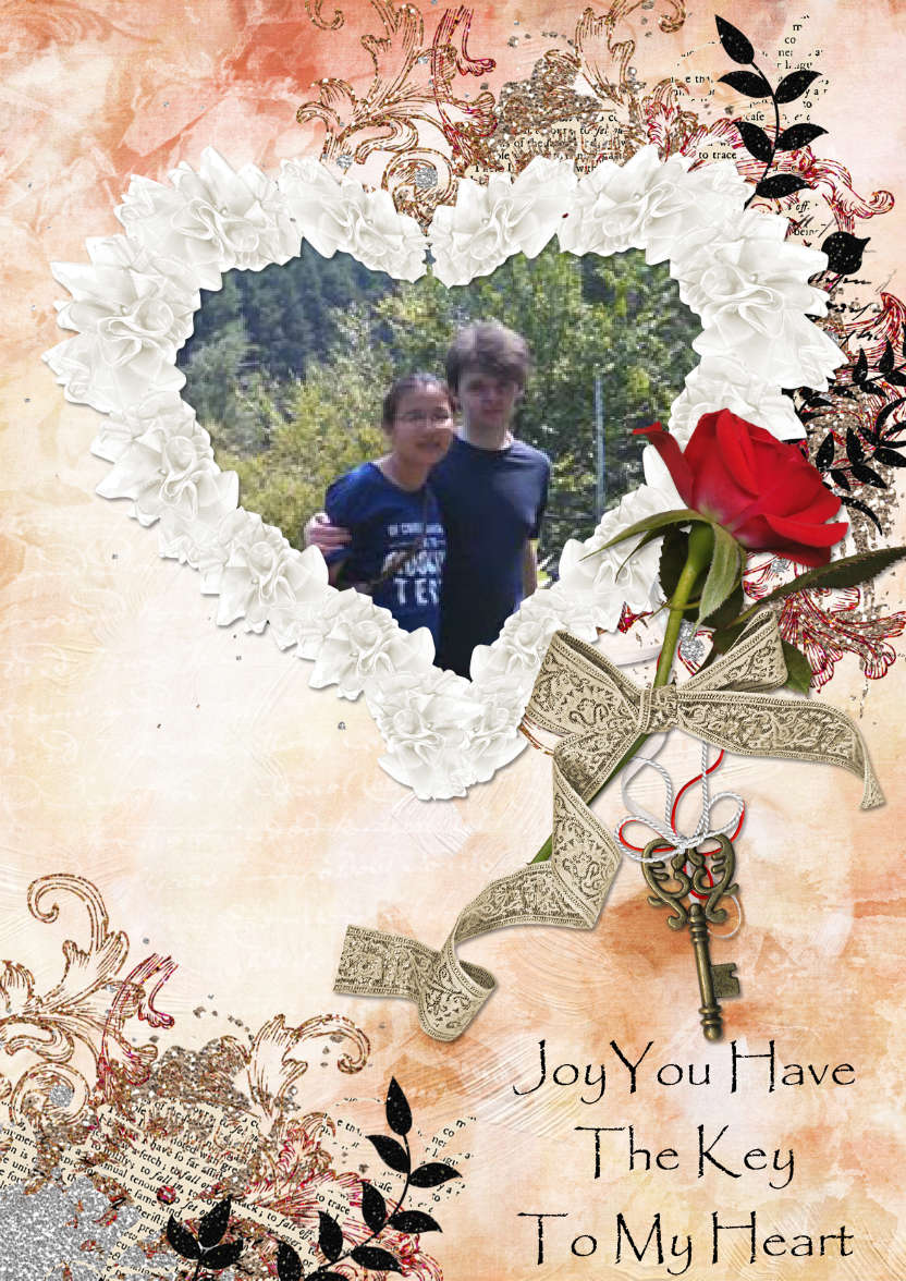 Key to My Heart Aperture Card - card made with Crafty Bob's Card Creator