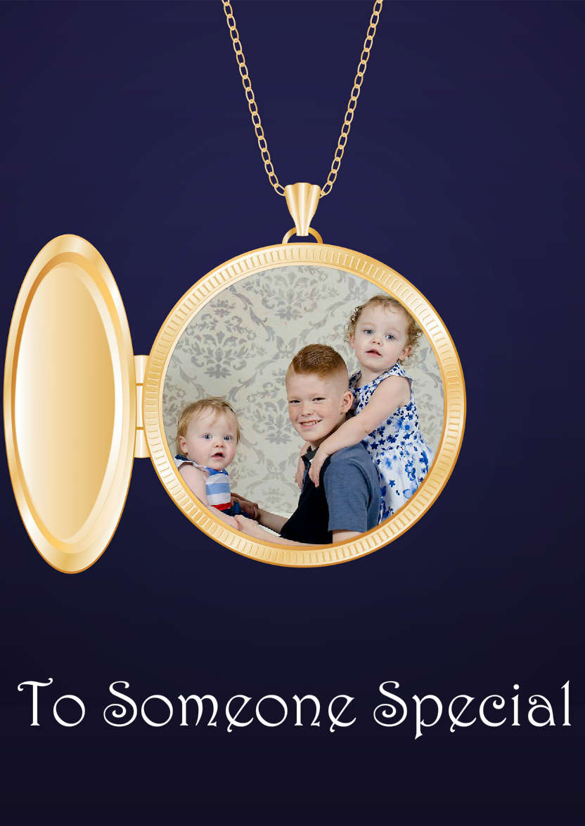 Locket Aperture Photo Card - card made with Crafty Bob's Card Creator