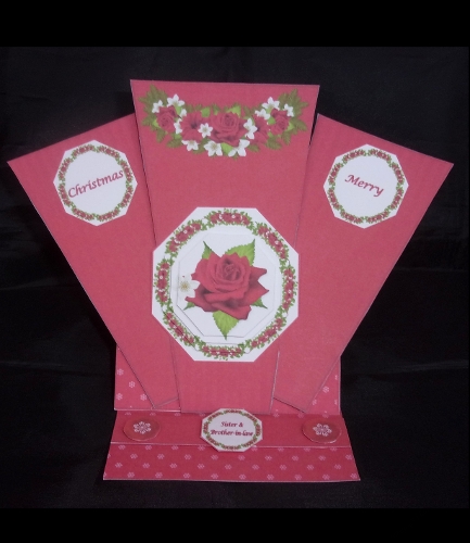 Christmas roses triangle easel card.