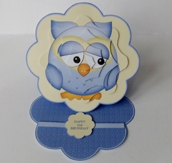 Owl scalloped easel card (blue)