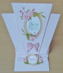 Cute kitten triangle easel card in pink.