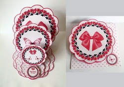 Deep pink rose scalloped triple easel card with matching envelope.