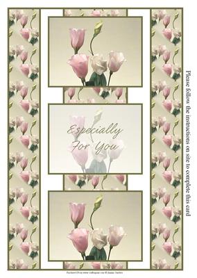 Delicate Pink & Cream Floral 3 Panel Fold Back