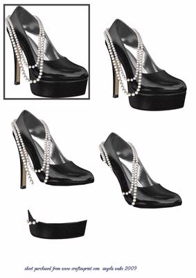 Black Show and Pearls