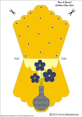 Vase & Flowers Scalloped Edge Card