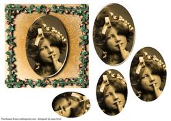 Vintage Cameo Oval Pyramid Topper