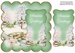 Green Snowscene Seasons Greetings 8in Scallop Topper