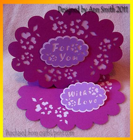 Oval Scallop Floral Easel Card - Silhouette