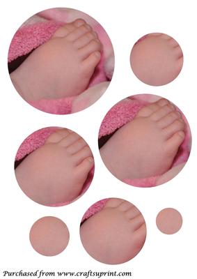 Baby Girl Feet Circle Pyramid