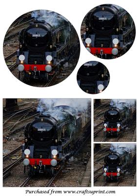 Vintage Steam Train Circle Pyramid