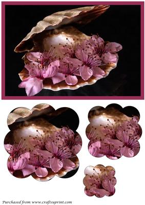 Sea Shell with Flowers Scalloped Pyramid