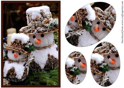 Christmas Snowmen Family Oval Pyramid