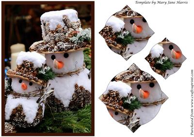 Christmas Snowmen Family Splendid Pyramid