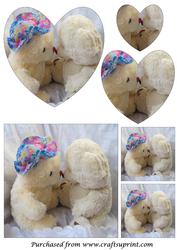 Kissing Teddy Bears Heart Shaped Pyramid