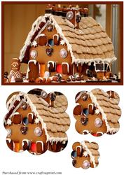 Christmas Gingerbread House Scalloped Pyramid