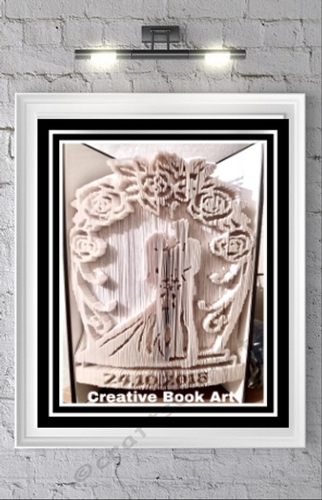 ROSE FRAME COUPLE WITH DATE  BOOK FOLDING PATTERN