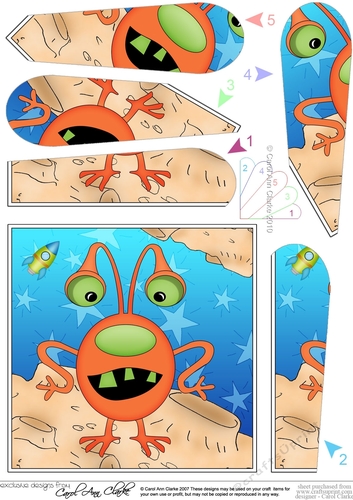 Cute Alien Fan Pyramage Topper