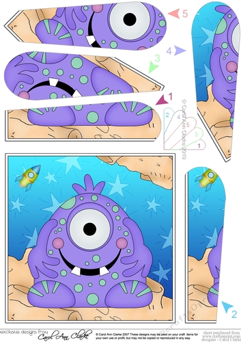 Cute Little Alien Fan Pyramage Topper