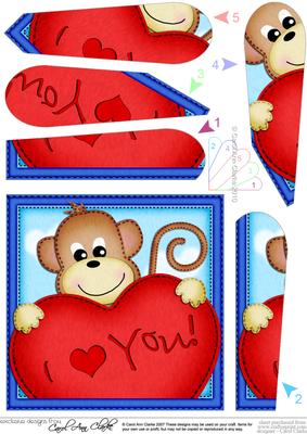 Chunky Monkey's Heart Fan Pyramage Topper