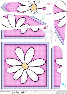 Daisy Quick Card with Fan Pyramage Topper