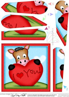 Gigi Horse's Love Heart Fan Pyramage Topper