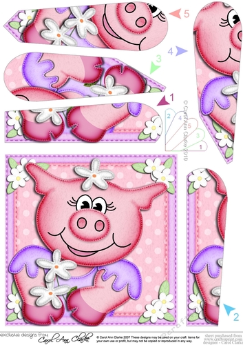 Zoe Piggy has pretty Flowers Fan Pyramage Topper