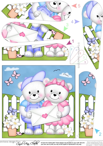 Teddy Tess and Teddy Ed have a Letter Fan Pyramage Topper