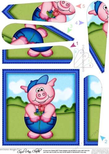 Ziggy Piggy has a Rose Fan Pyramage Topper