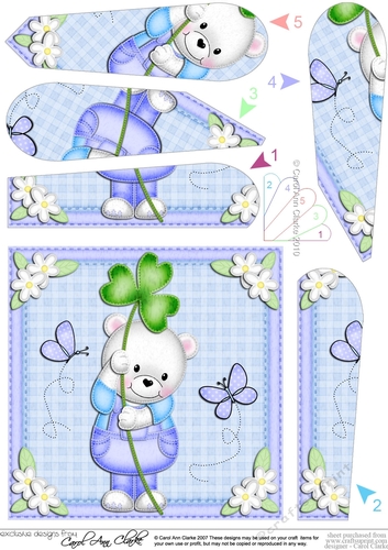 Teddy Ed has a Good Luck Clover Fan Pyramage Topper
