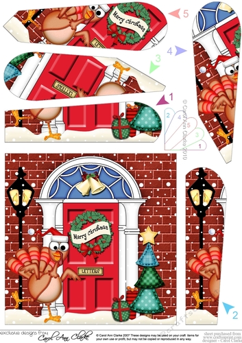 Percy Turkey at the Christmas Door Fan Pyramage Topper