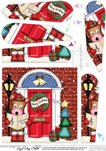 GiGi Horse is at the Christmas Door Fan Pyramage Topper