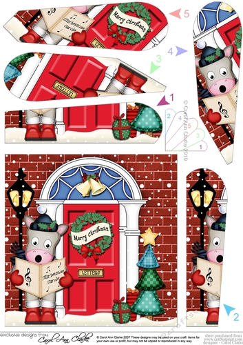 GiGi Horse is at the Christmas Door Fan Pyramage Topper