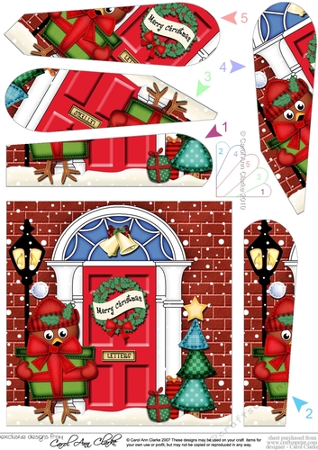 Robin is at the Christmas Door Fan Pyramage Topper