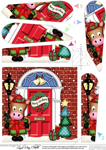 GiGi Horse is at the Christmas Door Fan Pyramage Topper