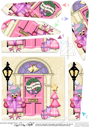 Cute Robin at the Christmas Door Fan Pyramage Topper