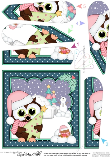 Christmas Little Hoot Owl has an Xmas Tree Fan Pyramage Topper