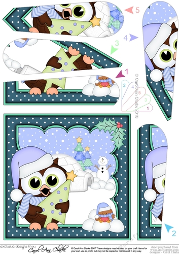 Christmas Little Hoot Owl has an Xmas Tree Fan Pyramage Topper