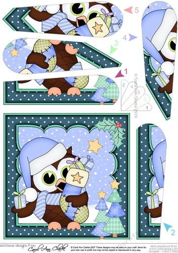 Christmas Little Hoot Owl has an Xmas Stocking Fan Pyramage Topper