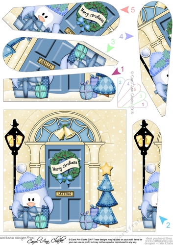Cute Penguin is at the Christmas Door Fan Pyramage Topper