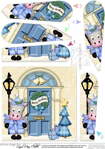 GiGi Horse is at the Christmas Door Fan Pyramage Topper