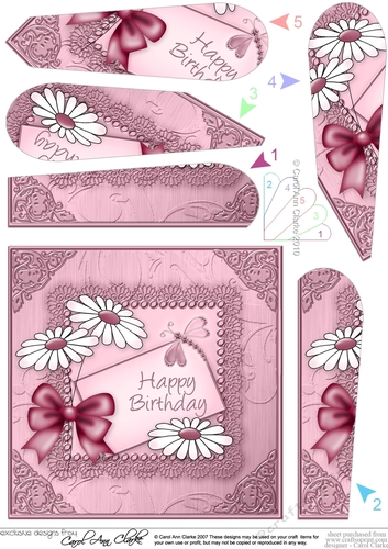 Daisies on Metallic Lace Fan Pyramage