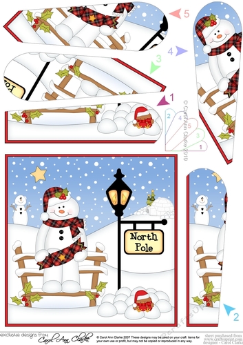 Christmas Snowman Mac is at the North Pole Fan Pyramage Topper