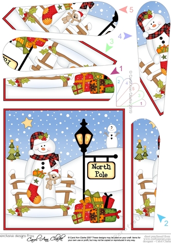 Christmas Snowman Mac is at the North Pole Fan Pyramage Topper
