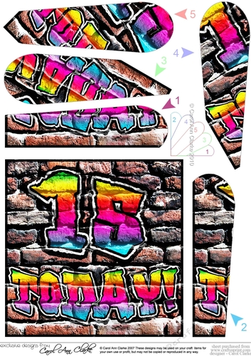 Graffiti 15 TODAY Fan Pyramage Topper