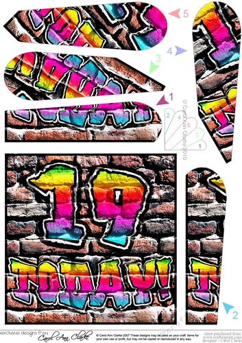 Graffiti 19 TODAY Fan Pyramage Topper