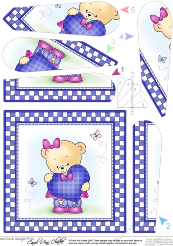 Cute Hunney Bear Rosie has a Love Heart - Fan Pyramage Topper