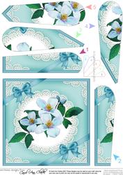 Clematis and Lace Fan Pyramage Topper